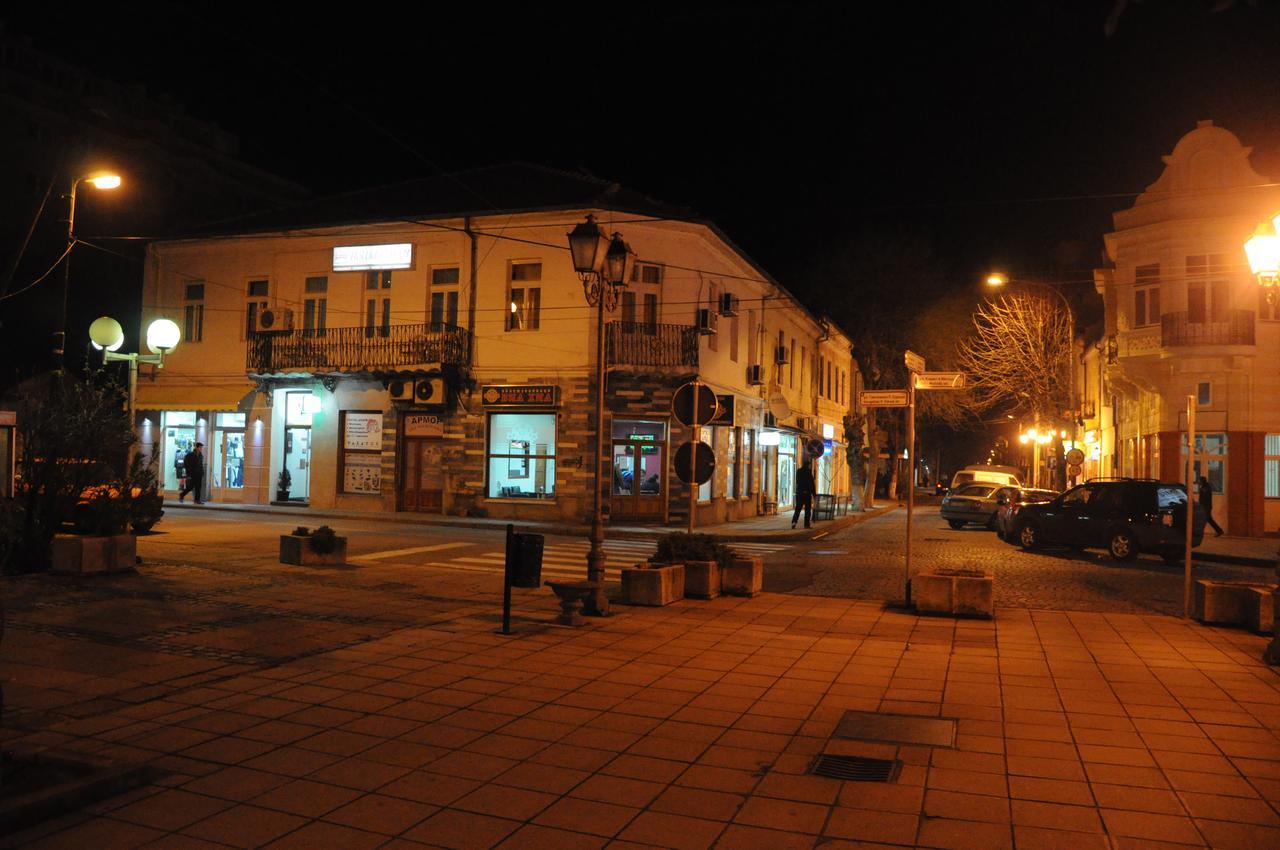 Holiday Han Gyevgyelija Kültér fotó